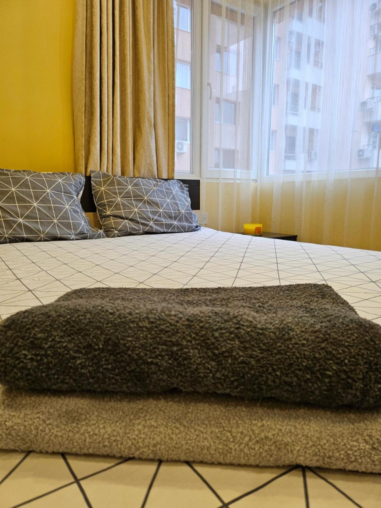 Apartment Plovdiv Bagian luar foto